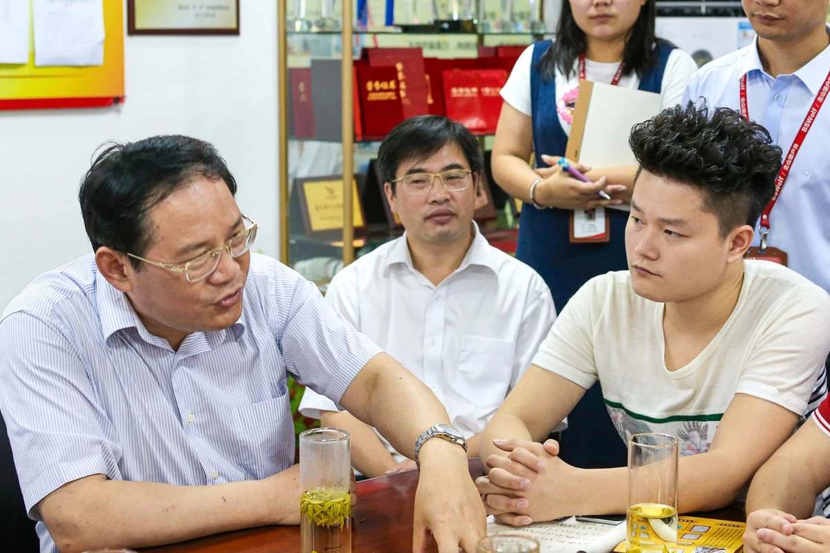 李强调研交流照片