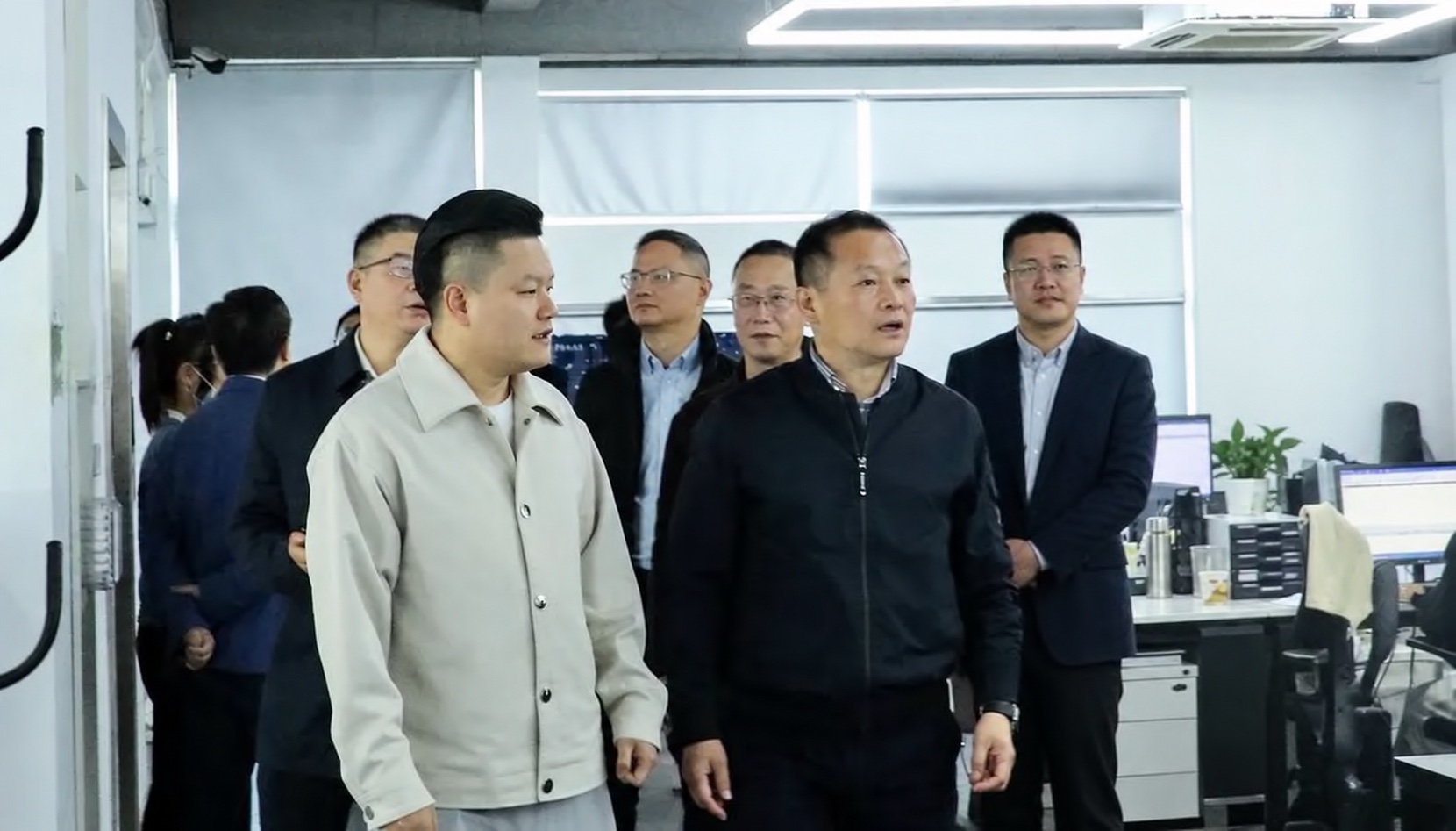 王正飞调研交流照片